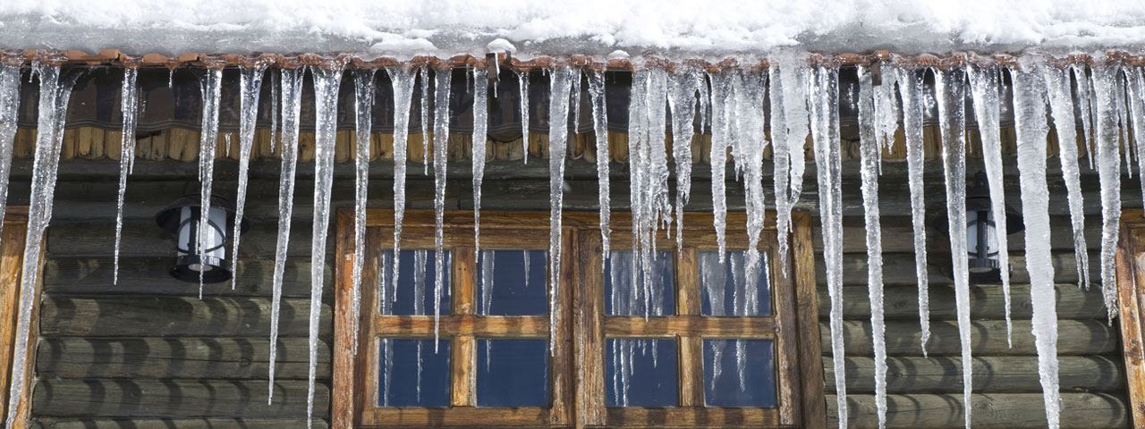 Spray foam prevents ice dams by providing proper insulation in Wilmington attic spaces Spray foam prevents ice dams by providing proper insulation in Wilmington attic spaces